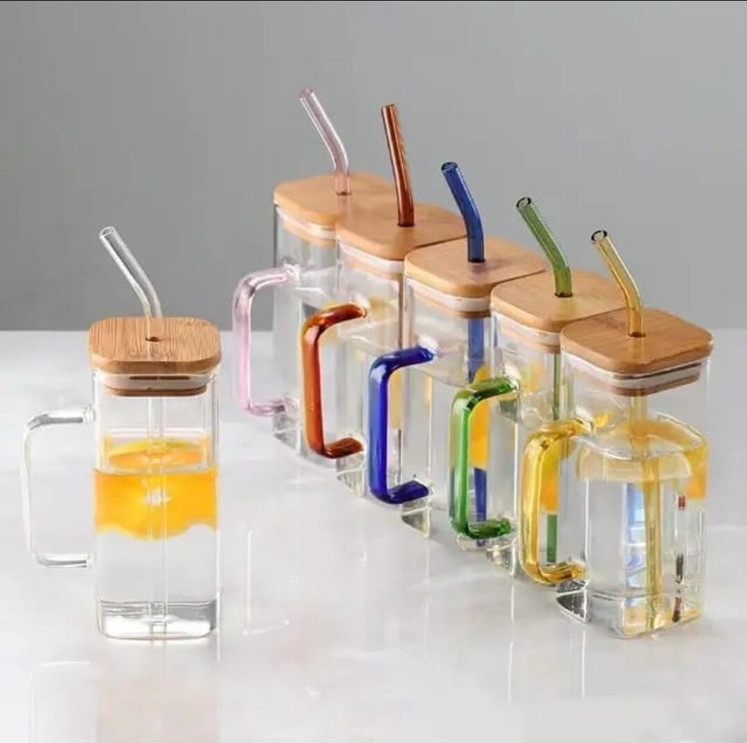 Can Shaped Glass with lid and straw